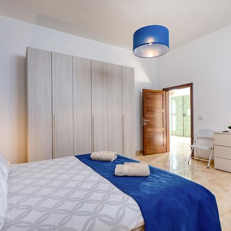 Spacious, Bright, Valley & Sea View Maisonette Xagħra Exteriör bild