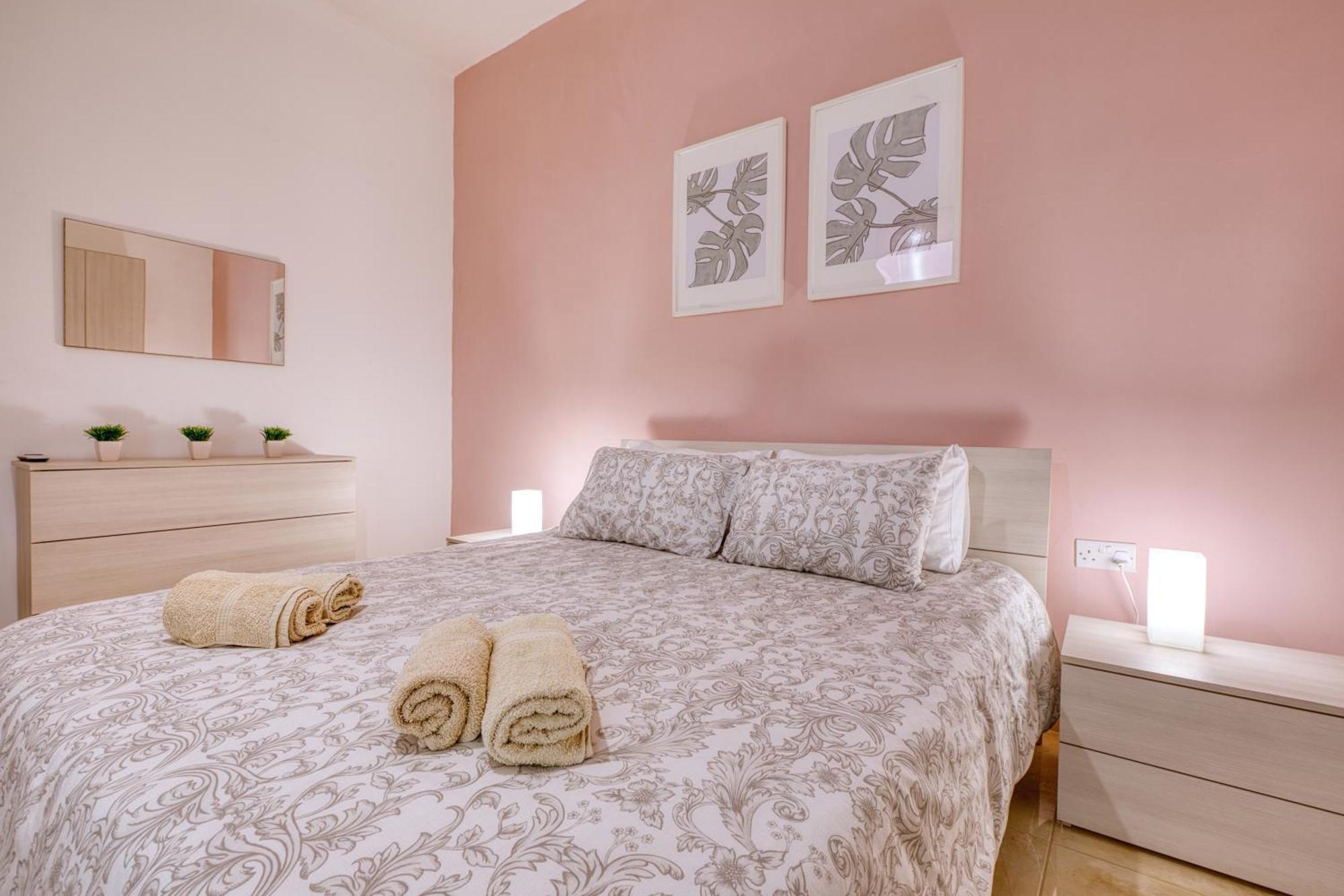 Spacious, Bright, Valley & Sea View Maisonette Xagħra Exteriör bild