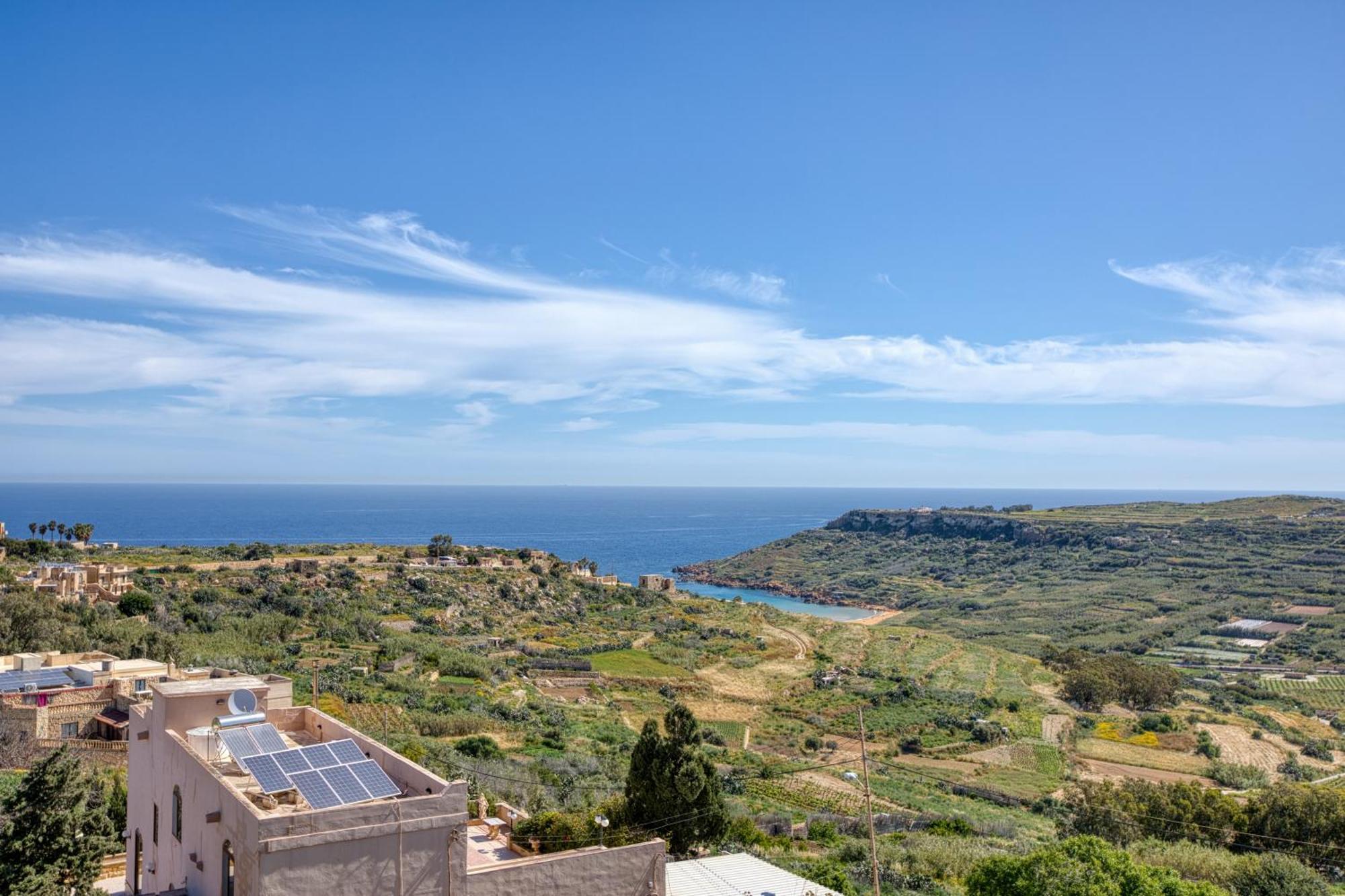 Spacious, Bright, Valley & Sea View Maisonette Xagħra Exteriör bild